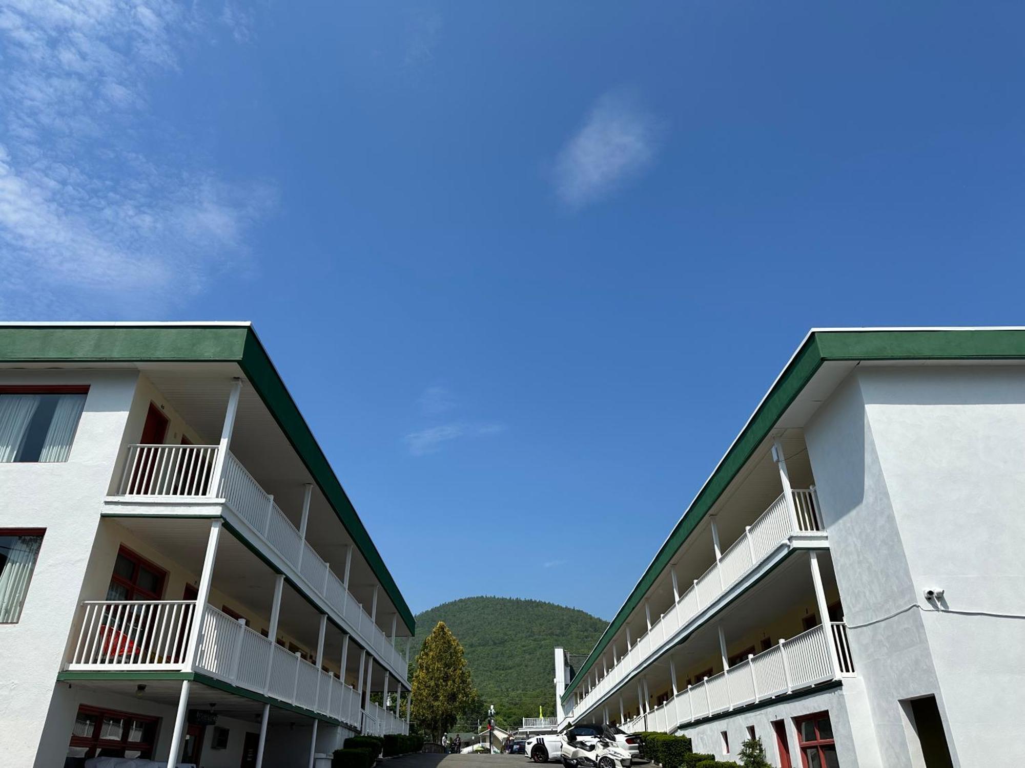 O'Sullivan'S Motel 乔治湖 外观 照片