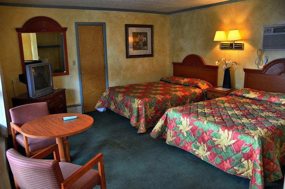 O'Sullivan'S Motel 乔治湖 外观 照片