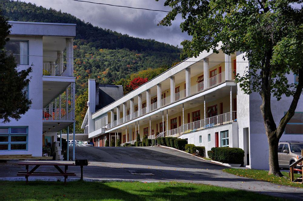 O'Sullivan'S Motel 乔治湖 外观 照片